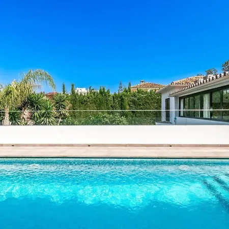 Beautiful 3 Bedroom In Guadalmina Hotel