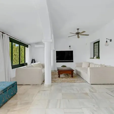 Beautiful 3 Bedroom In Guadalmina Hotel